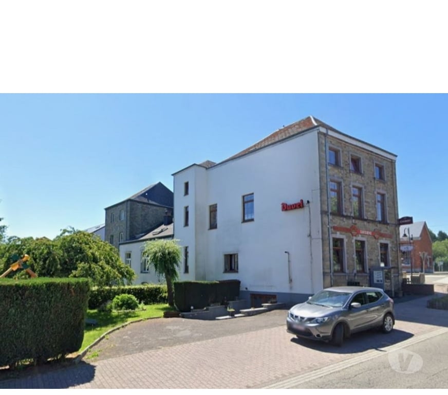 Immeuble à vendre Paliseul Paliseul-Centrum - Photos Vivastreet Paliseul : immeuble de commerce avec 2 appartements.
