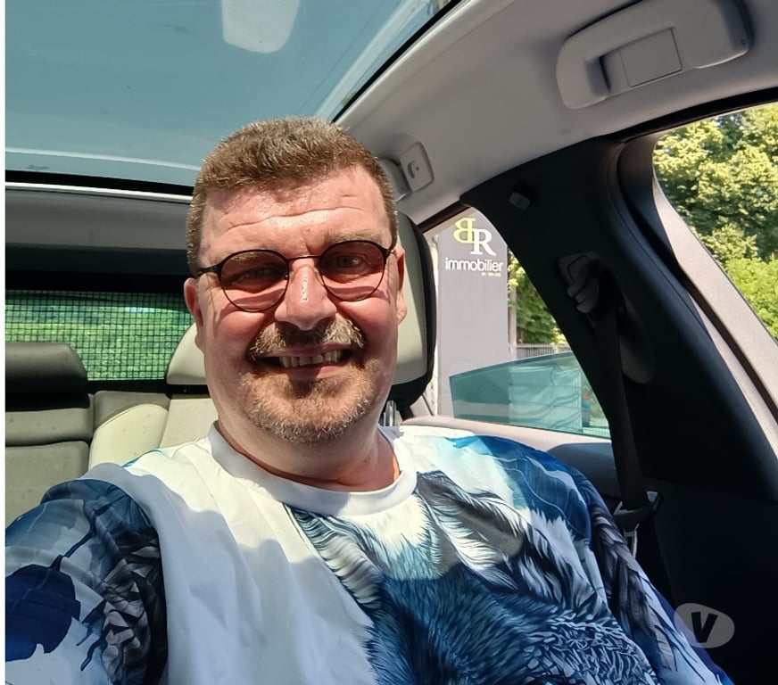 Hommes > Femmes Aywaille - Photos Vivastreet Daniel 52 ans recherche une femme pour relation sérieuse