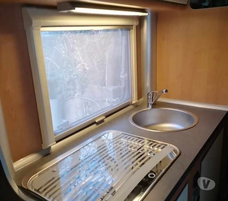 Camping car occasion Assesse Maillen - Photos Vivastreet Ford Transit 2.4 diesel Trigano capucine 73200 km 2010