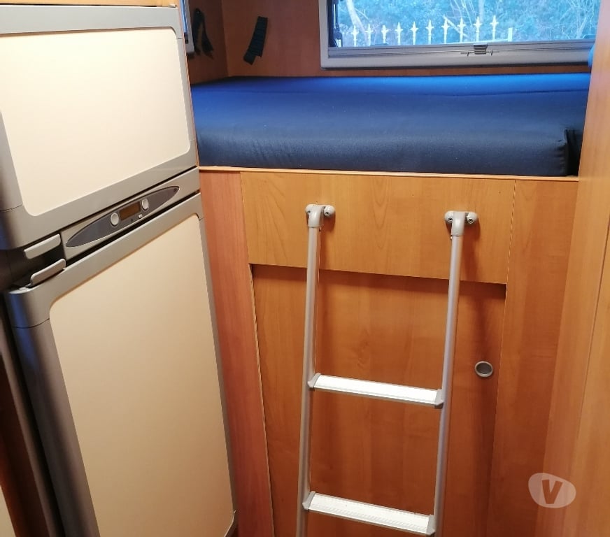 Camping car occasion Assesse Maillen - Photos Vivastreet Ford Transit 2.4 diesel Trigano capucine 73200 km 2010