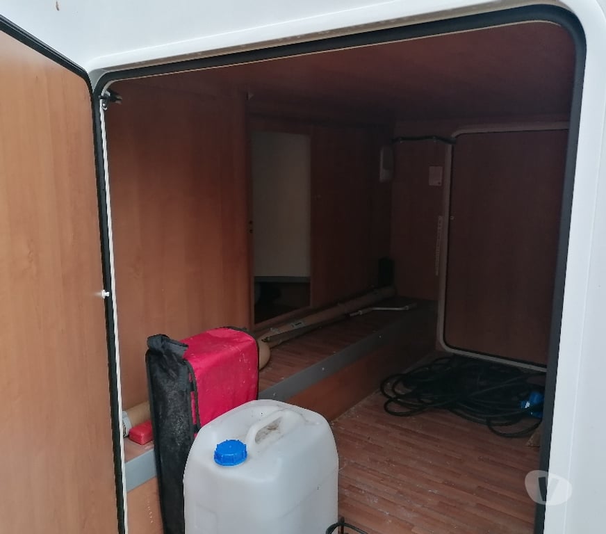 Camping car occasion Assesse Maillen - Photos Vivastreet Ford Transit 2.4 diesel Trigano capucine 73200 km 2010