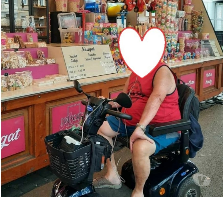 Gay Koekelberg - Photos Vivastreet Cet apres midi apres 15h00