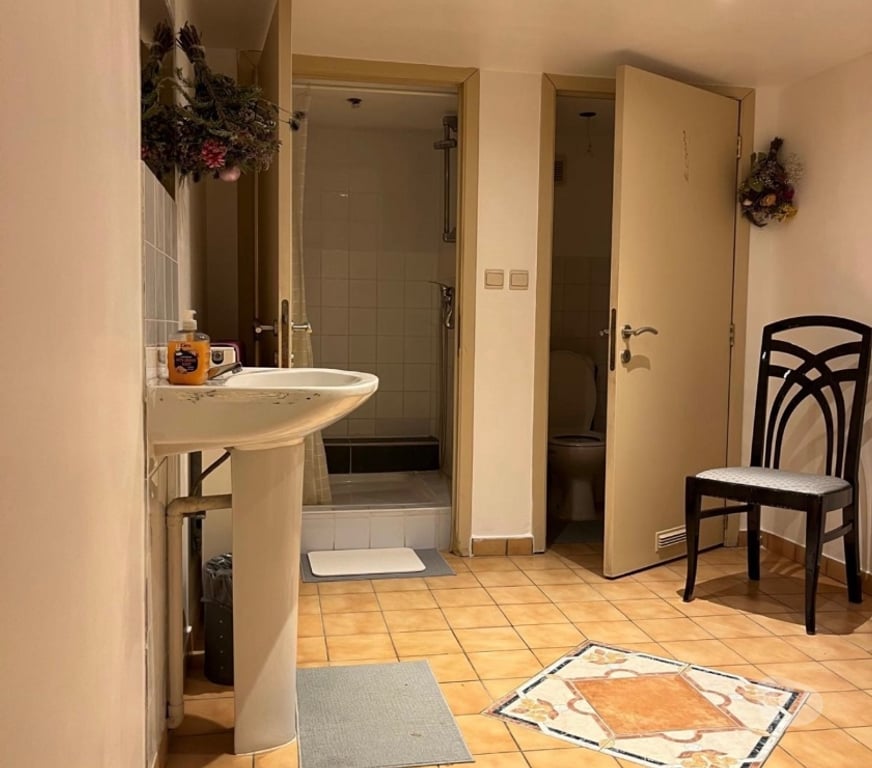 colocation Ganshoren - Photos Vivastreet Chambre à louer (salle de bain et kitchenette privatisé)