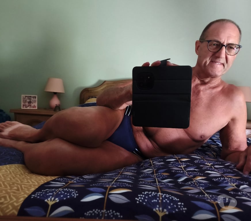 exhib Ath Ath-Centrum - Photos Vivastreet Bien lire l annonce cherche dame reg. Ath et alentours