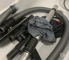 ch JH pour faire le ménage en étant nu...