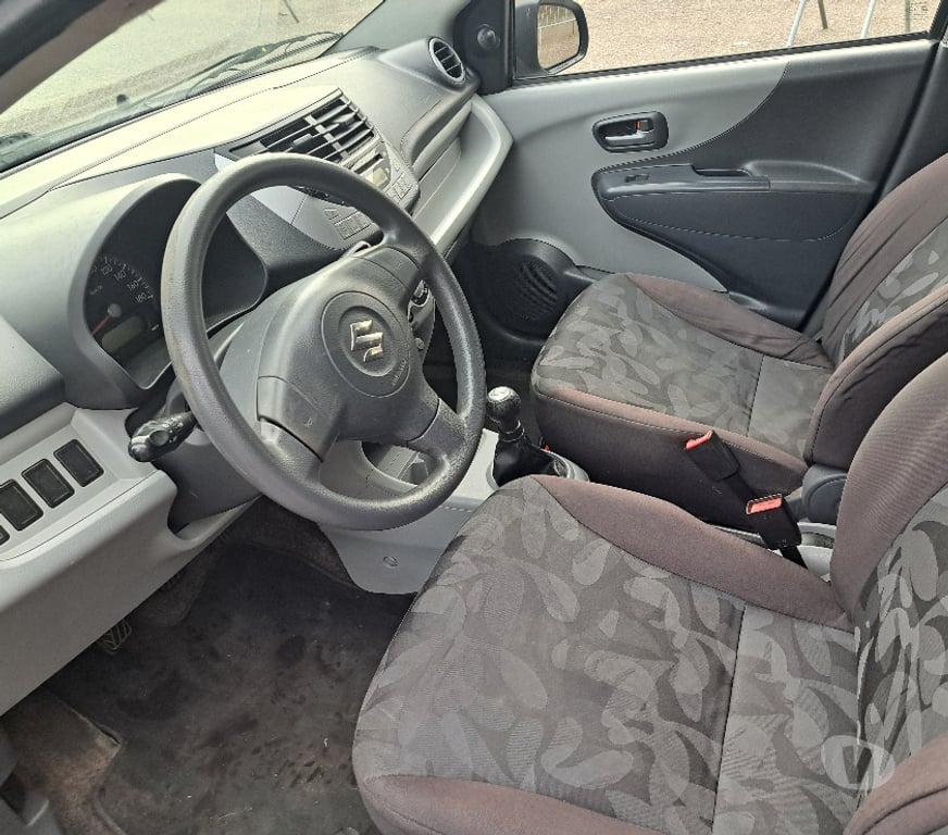 Voiture à vendre Seraing Jemeppe - Photos Vivastreet SUZUKI ALTO 1.0 cc Anne 12 2011 PRET IMMATRICULE
