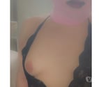 Jeune mec soumis avec gros seins pour mecs dominants