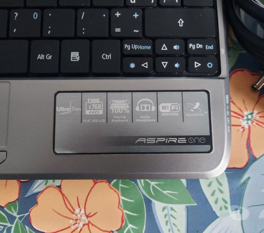 Informatique Courcelles Trazegnies - Photos Vivastreet PC PORTABLE ASPIRE ONE