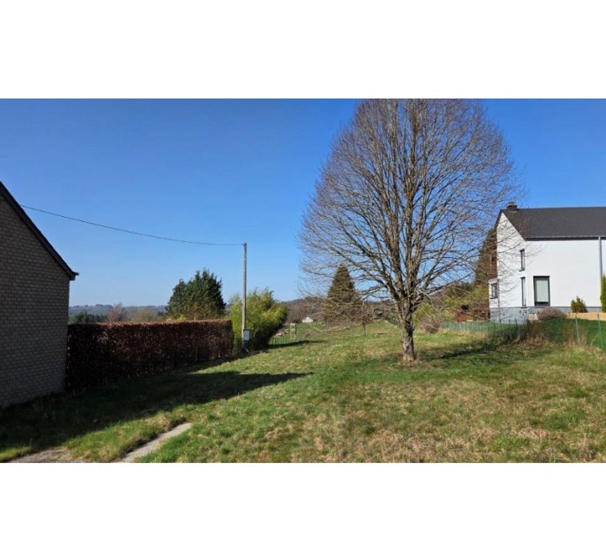 Terrains à vendre Gribômont - Photos Vivastreet Herbeumont : terrain en zone d'habitat, 22a 30ca.