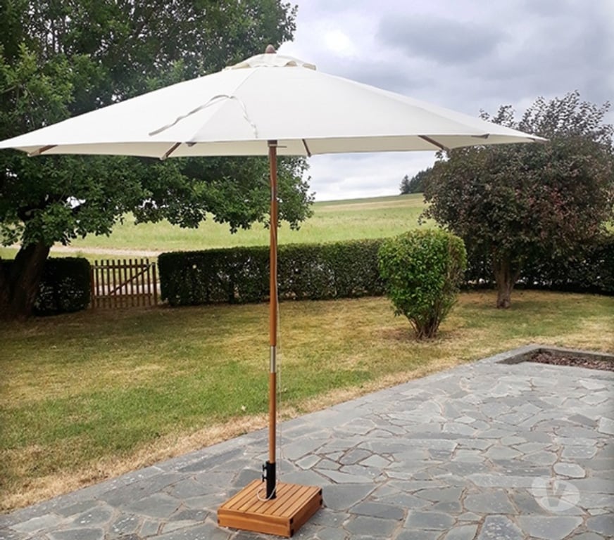 Arville - Photos Vivastreet Vend parasol 3 m avec socle