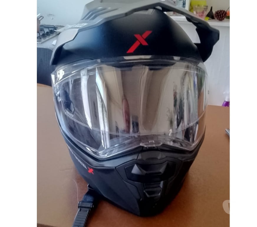 Pièces et services moto Tournai Tournai-Centrum - Photos Vivastreet casque de moto guzzi taille L