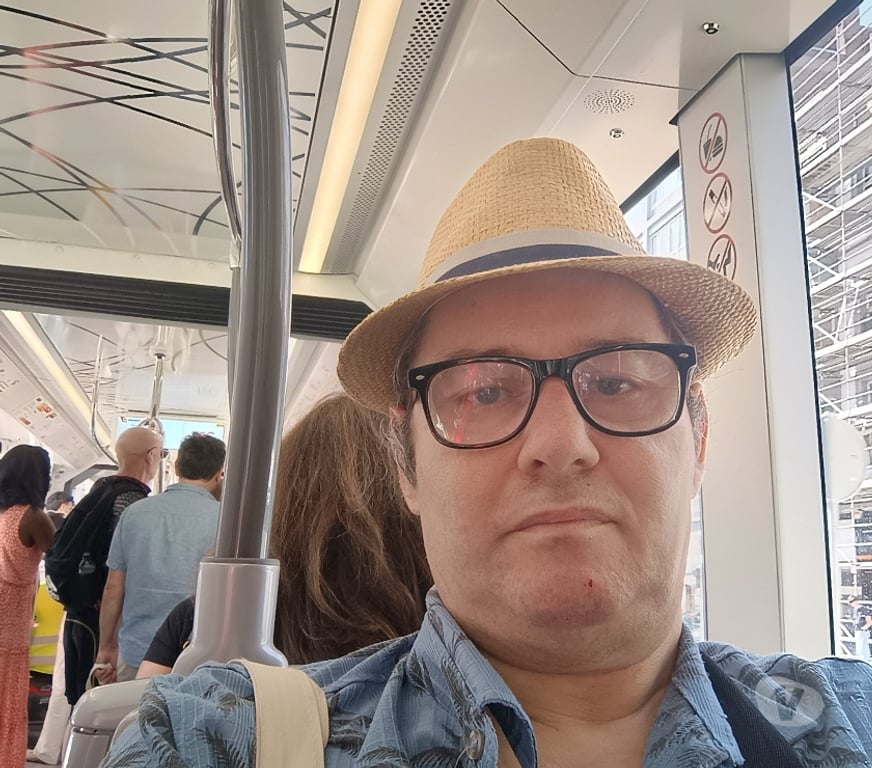 Gay Liège Liège-Centrum - Photos Vivastreet homme 58 ans cherche minet max 23 ans non barbu