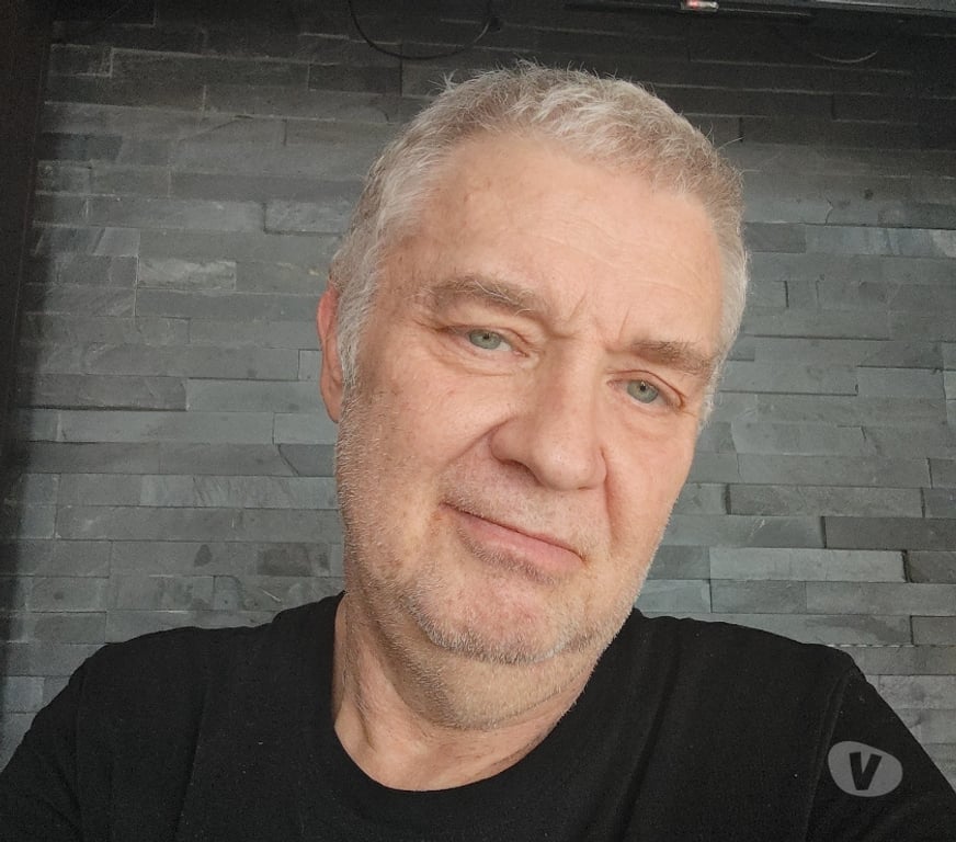 Gay Auderghem - Photos Vivastreet Passif soumis cherche actif je peux recevoir maintenant