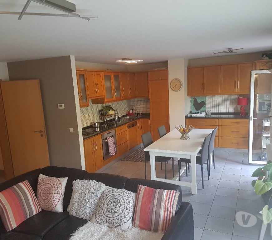 Location appartement Aubange Aubange-Centrum - Photos Vivastreet Bel appartement 2 chambres, terrasse, jardin, parkings