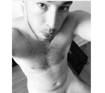 Rencontre gay - Photos Vivastreet Qui est dispo samedi pour m avoir entièrement nu