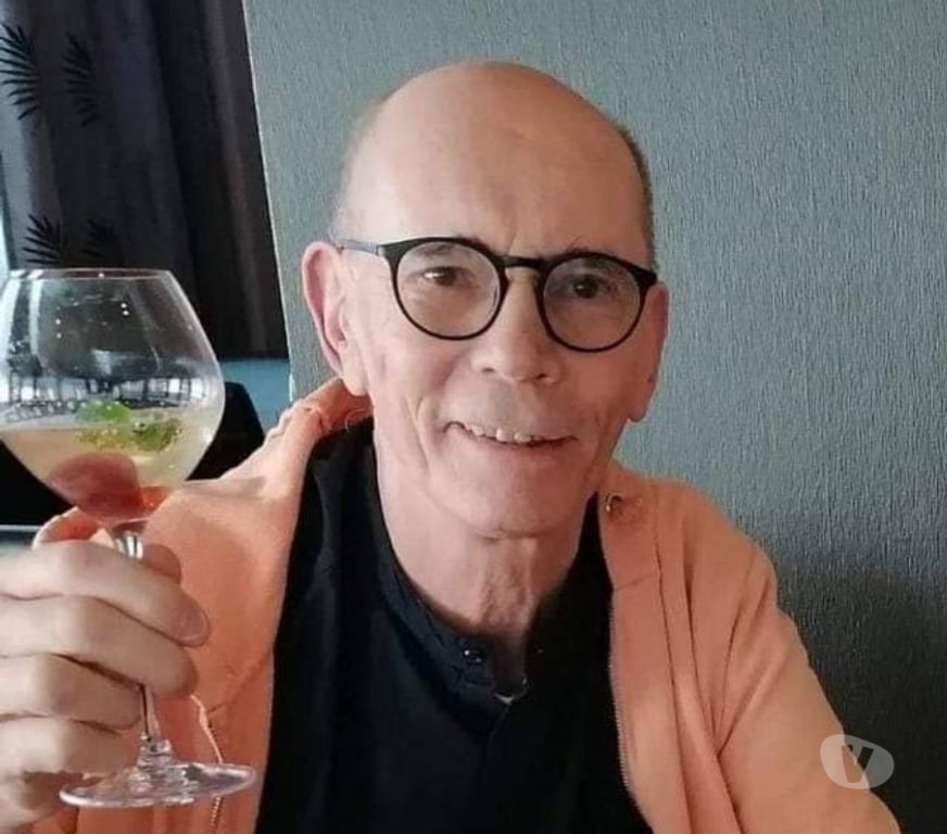 Hommes > Femmes Namur Bouge - Photos Vivastreet J'ai jamais rencontré une femme charmante et vous