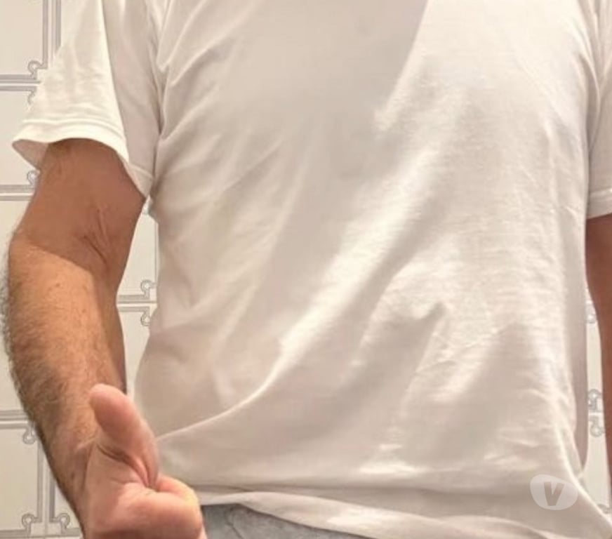 Gay Saint-Gilles - Photos Vivastreet Je cherche un mec sympa pour une fellation, 32 ans max.