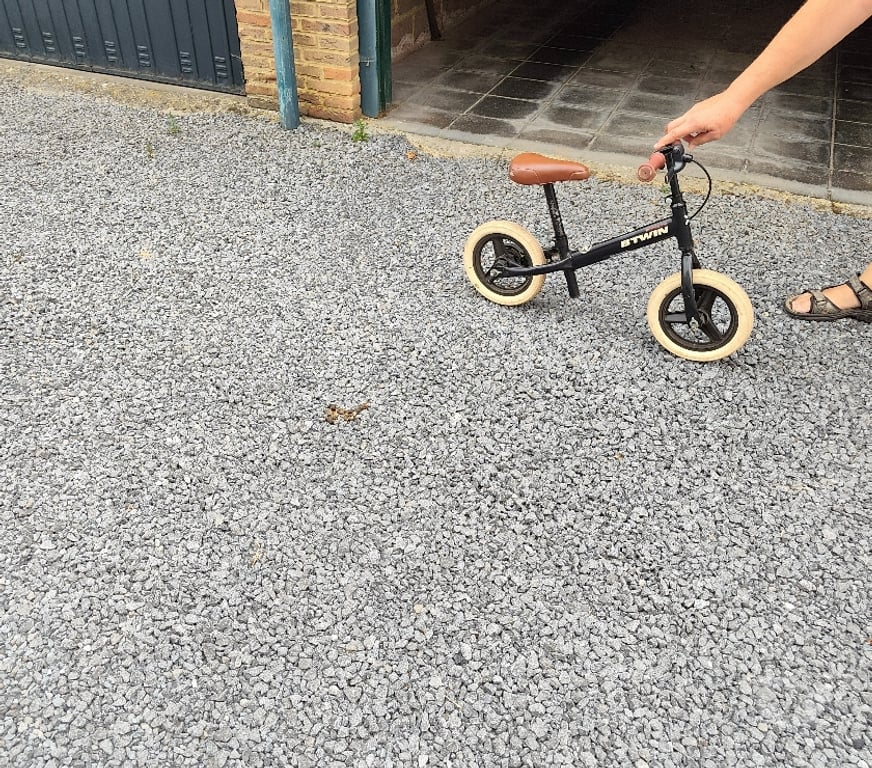 Jeux - jouets Le Roeulx - Photos Vivastreet Vélo enfant de 1 à 6 ans