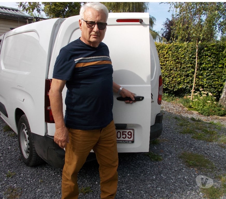 Hommes > Femmes Frameries - Photos Vivastreet Je cherche une Dame pour Amitiés et complicité
