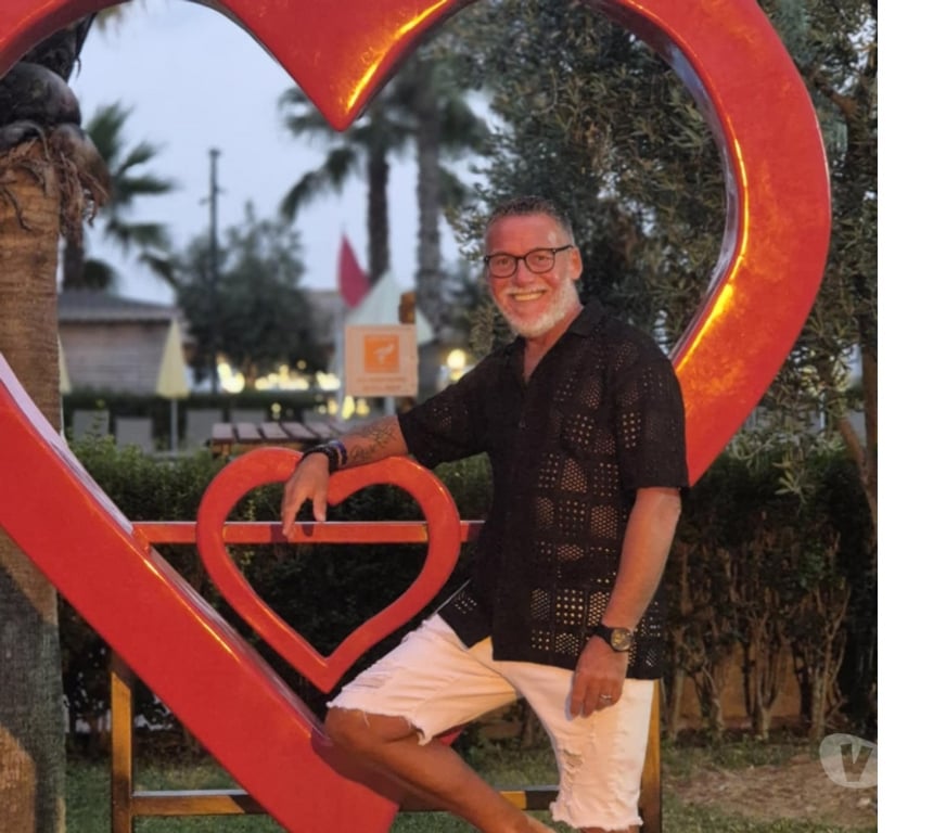 Gay Laeken - Photos Vivastreet Cherche actif pour fun