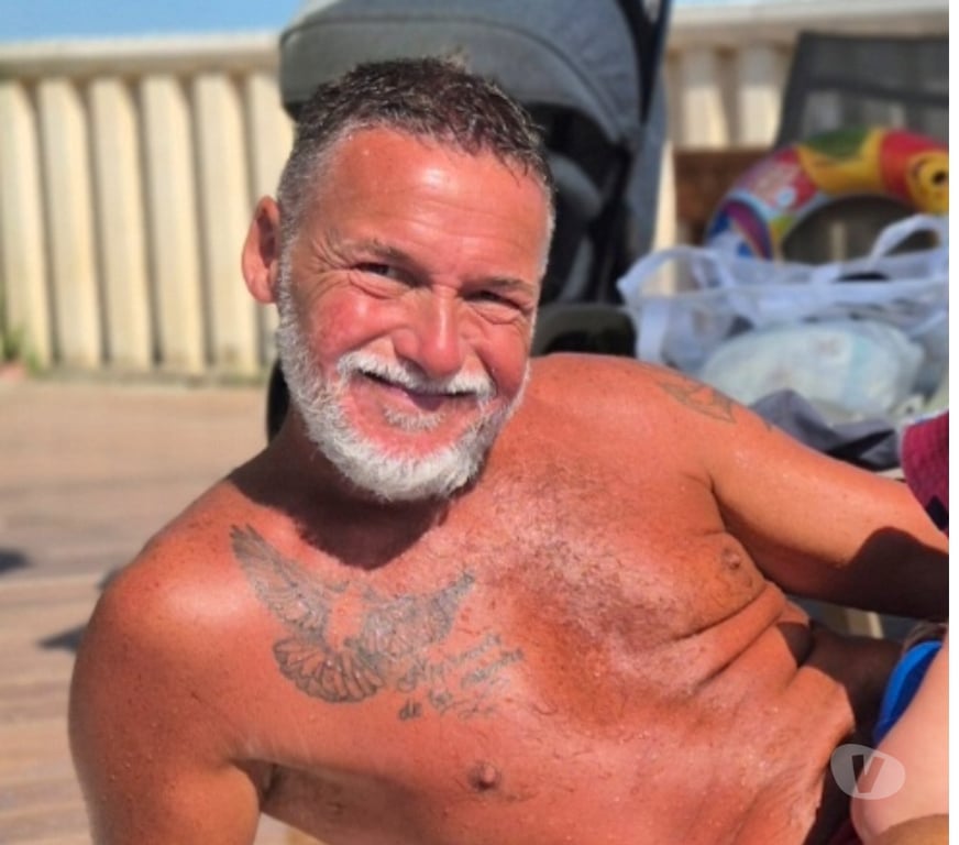 Gay Laeken - Photos Vivastreet Cherche actif pour fun