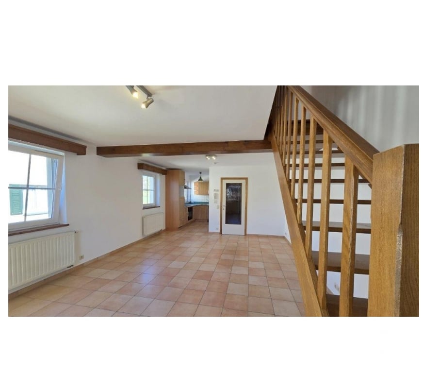 Location appartement Bertrix - Photos Vivastreet Bertrix : appartement duplex, 2ch, parking, proche centre.