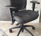 Aubange - Aubange — feauteuil de bureau