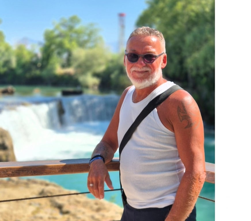 Gay Laeken - Photos Vivastreet Initié au saunas