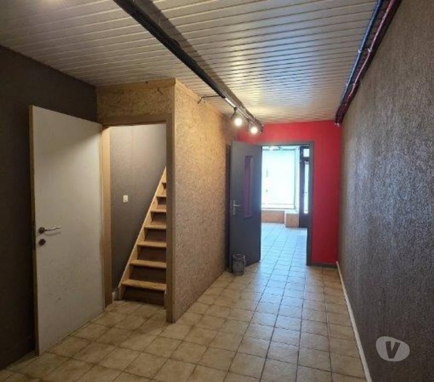 Annonce maison Bouillon Bouillon-Centrum - Photos Vivastreet BOUILLON : maison de commerce (+-120m²), véranda, terras.