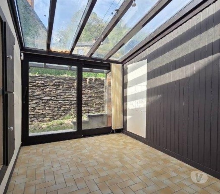 Annonce maison Bouillon Bouillon-Centrum - Photos Vivastreet BOUILLON : maison de commerce (+-120m²), véranda, terras.