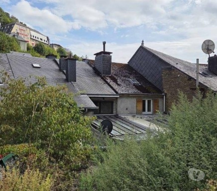 Annonce maison Bouillon Bouillon-Centrum - Photos Vivastreet BOUILLON : maison de commerce (+-120m²), véranda, terras.