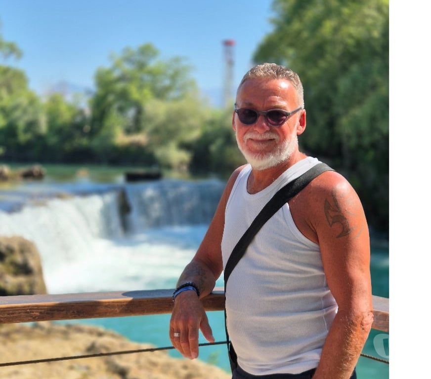 Gay Laeken - Photos Vivastreet Passif recois le soir