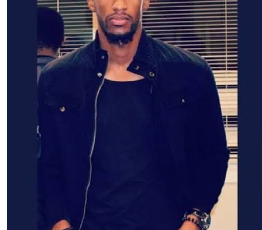 Bruxelles - Bruxelles (Brussels) — Black actif cherche trans