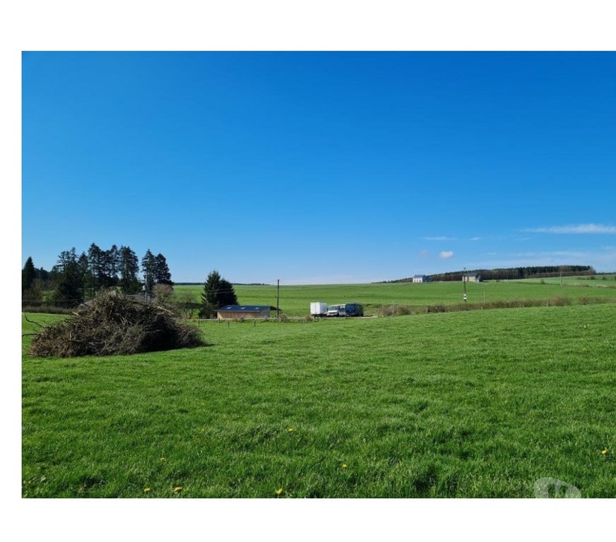 Terrains à vendre La Roche-en-Ardenne Beausaint - Photos Vivastreet Mierchamps : terrain à batir, 19a 43ca, belle situation.