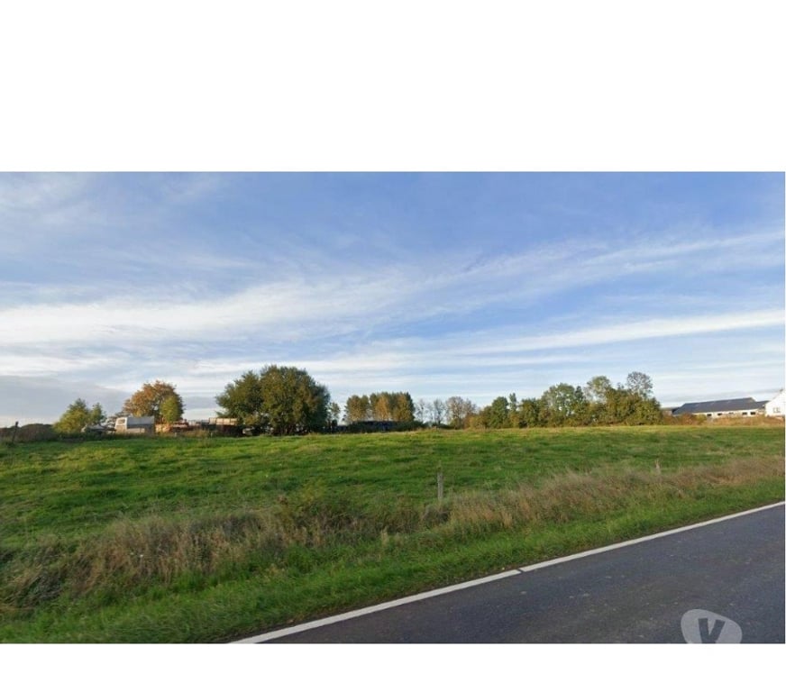 Terrains à vendre Gérouville - Photos Vivastreet Gérouville : terrain à batir, 18a 34ca, largeur 37m.
