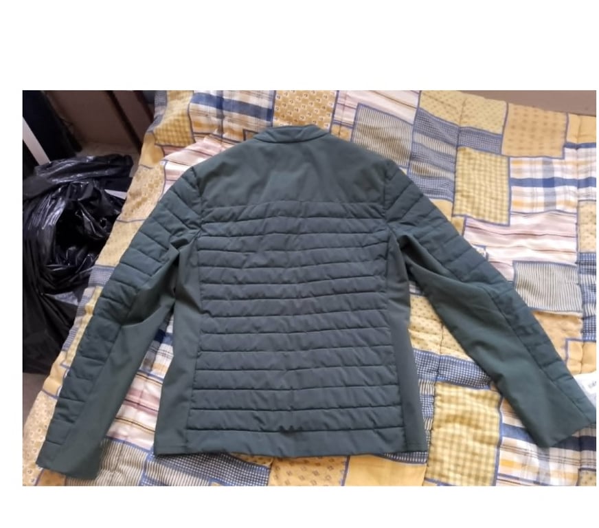 Vêtements occasion Tournai Tournai-Centrum - Photos Vivastreet veste homme été superdry jpn taille m