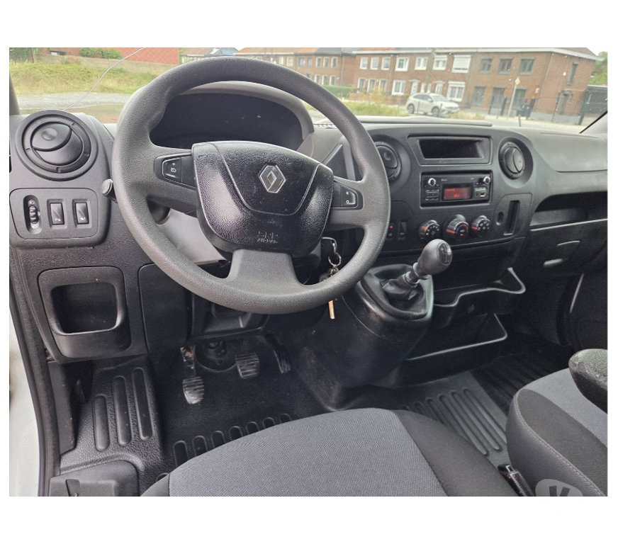 Véhicules commerciaux & utilitaires d'occasion Pont-de-Loup - Photos Vivastreet Renault Master L3h2 Double Cabine 7places 2.3dci 145cv Airco