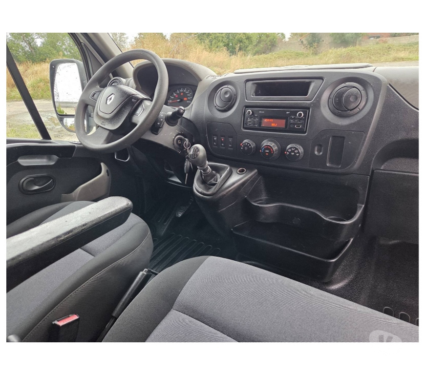 Véhicules commerciaux & utilitaires d'occasion Pont-de-Loup - Photos Vivastreet Renault Master L3h2 Double Cabine 7places 2.3dci 145cv Airco