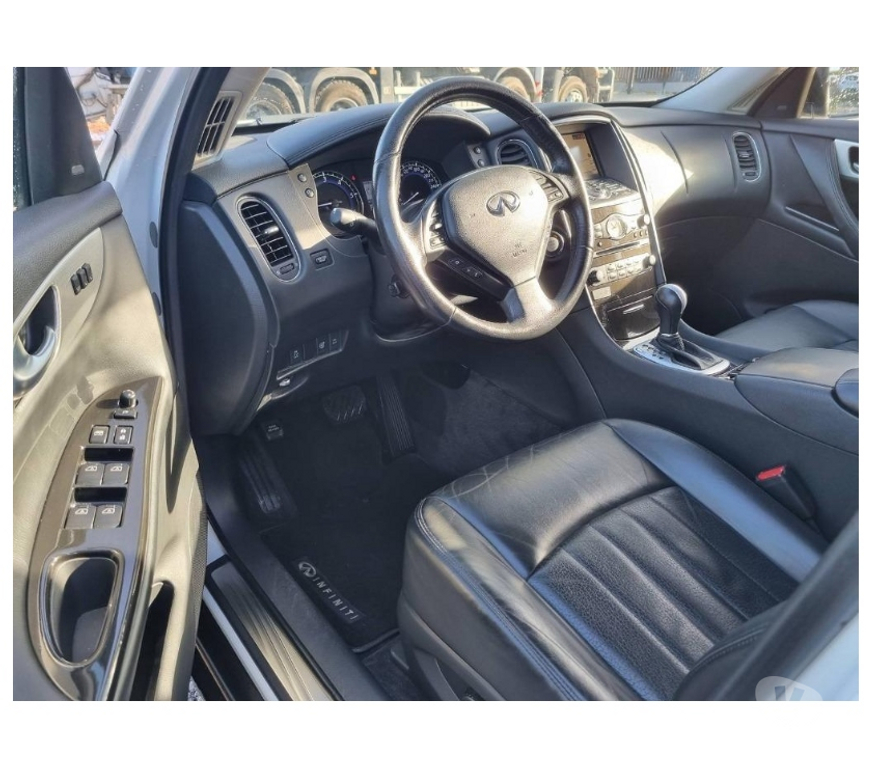 Voiture à vendre Pont-de-Loup - Photos Vivastreet INFINITI QX50 3.0D v6 239cv 84000km Cuir Gps Ac Jantes alu..