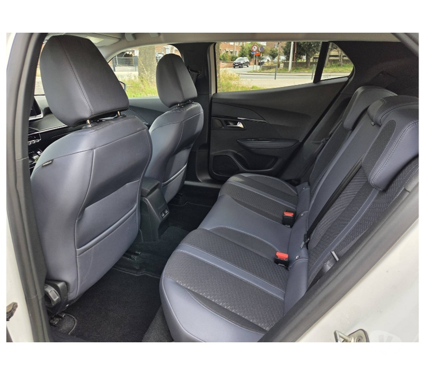 Voiture à vendre Pont-de-Loup - Photos Vivastreet Peugeot 2008 1.5hdi 105cv Cuir Carplay Gps Ac Cruise Jantes.