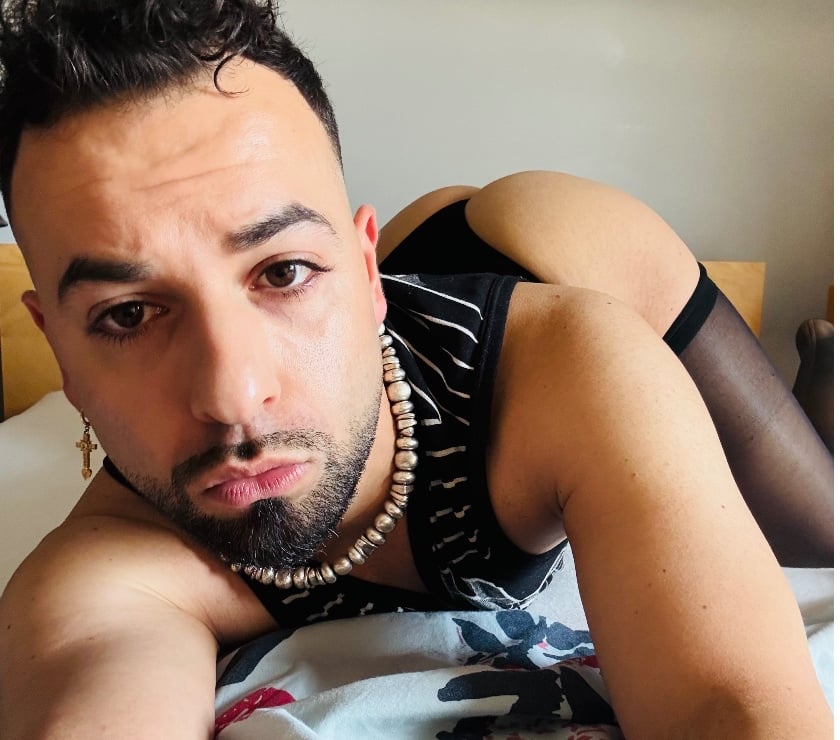 Gay Liège Liège-Centrum - Photos Vivastreet Sissy boy cherche un mâle actif et dominant !