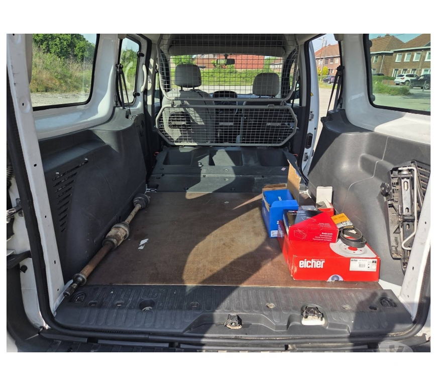 Véhicules commerciaux & utilitaires d'occasion Pont-de-Loup - Photos Vivastreet Renault Kangoo 2018 Double Cabine 86245KM 1.5dci 90cv EU6...
