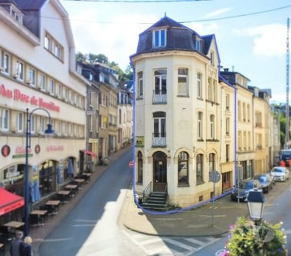 Immeubles Bouillon-Centrum Bouillon - Photos Vivastreet BOUILLON : Charmant immeuble avec 2 maisons de commerce.