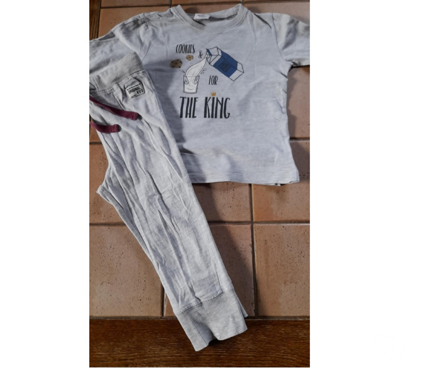 Vêtements bébés Tournai Tournai-Centrum - Photos Vivastreet Lot 2 pyjamas 2 pièces Taille 3 ans