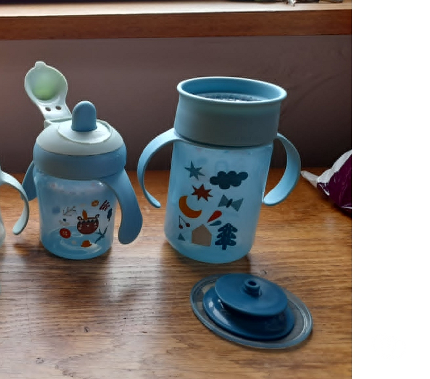 Equipements bébés Tournai Tournai-Centrum - Photos Vivastreet Lot de 3 biberons Suavinex + 1 tasse d'apprentissage