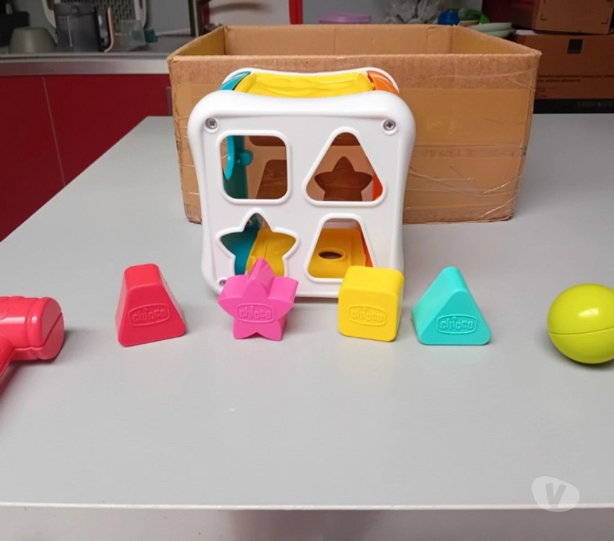 Jeux - jouets Tournai Tournai-Centrum - Photos Vivastreet Chicco Cube à formes 2 en 1