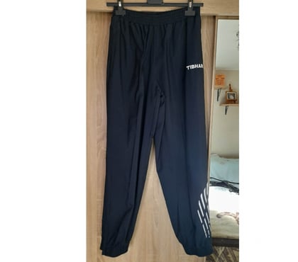 Vêtements occasion Tournai-Centrum Tournai - Photos Vivastreet Pantalon jogging Thibar Taille XS