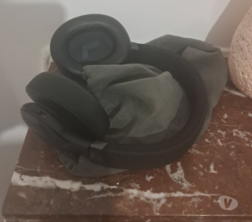 TV - Son - iPod Schaerbeek - Photos Vivastreet Casque audio jbl 770nc noir