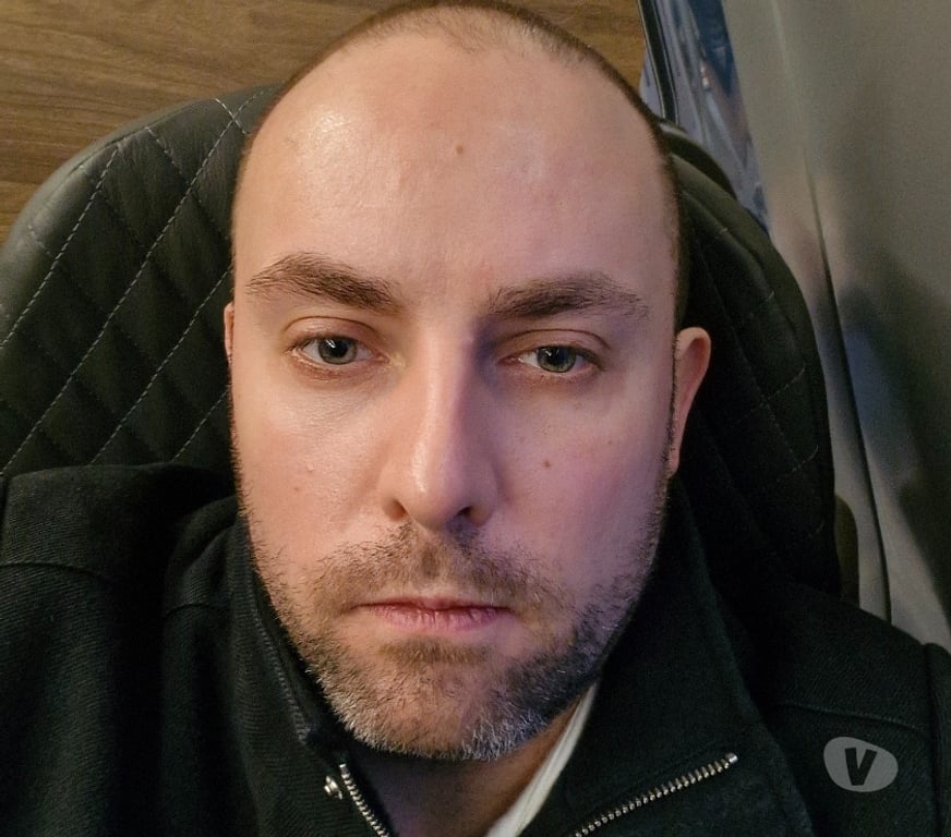 Gay Gembloux Gembloux-Centrum - Photos Vivastreet Passif cherche actif dominant