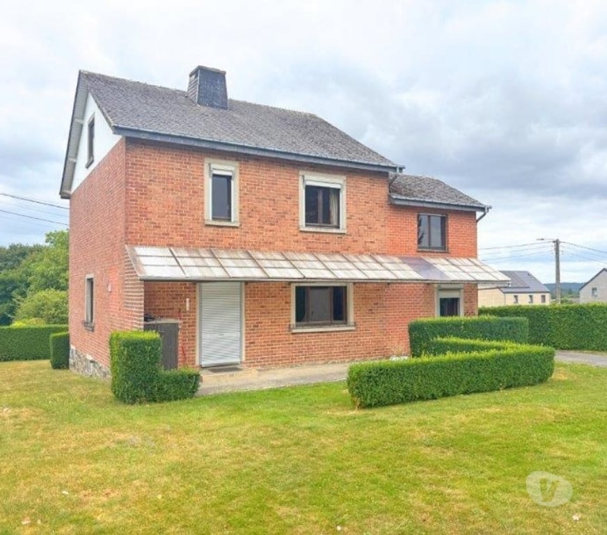 Annonce maison Paliseul Paliseul-Centrum - Photos Vivastreet Paliseul : agréable maison avec jardin et garage.